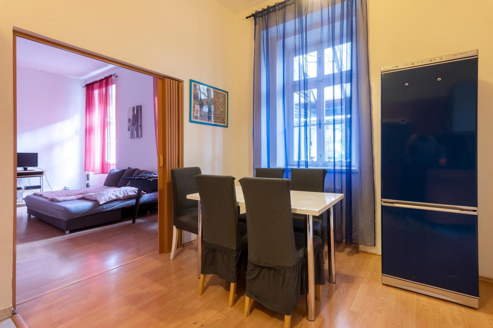 Apartment Stepanska Praag Buitenkant foto