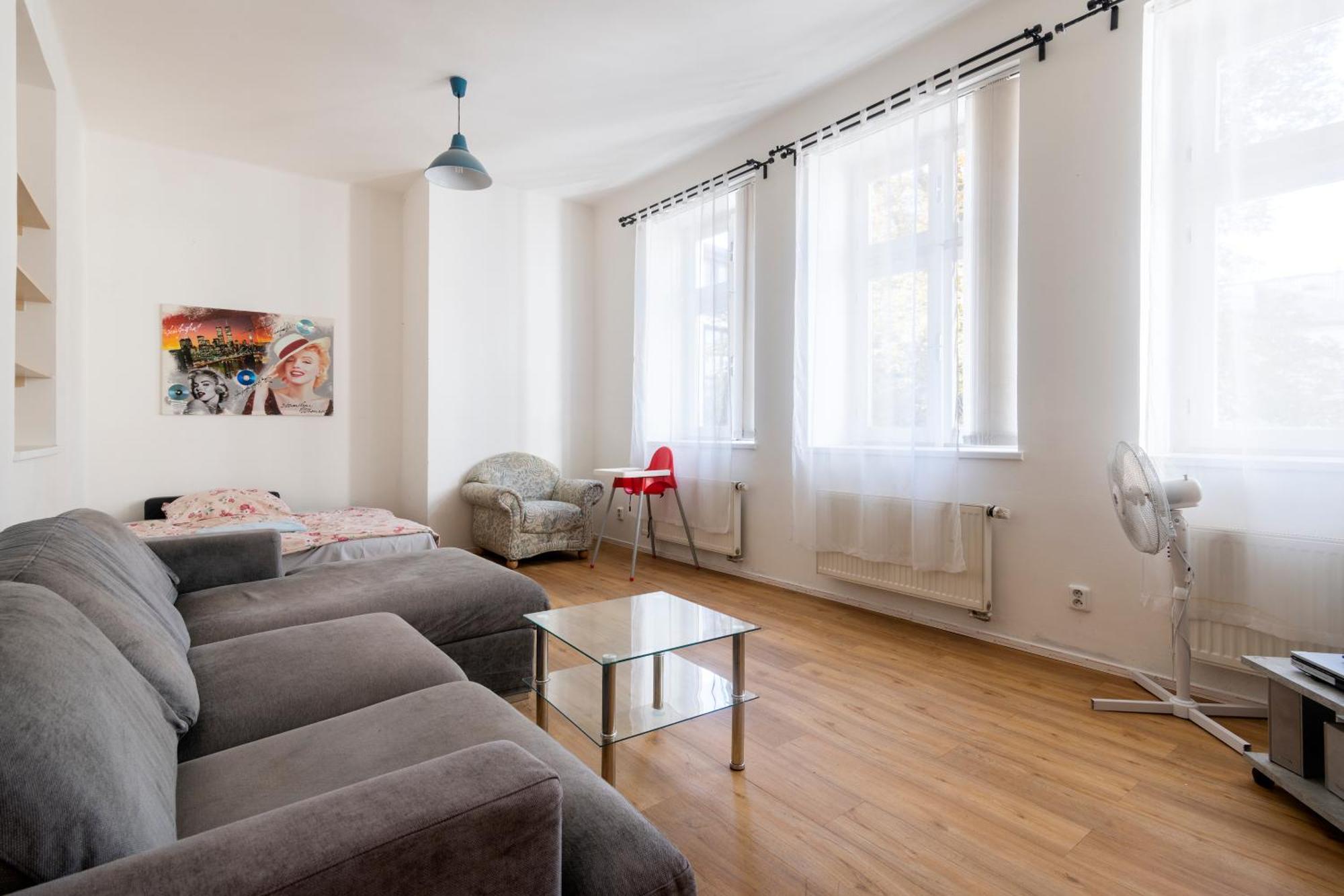 Apartment Stepanska Praag Buitenkant foto