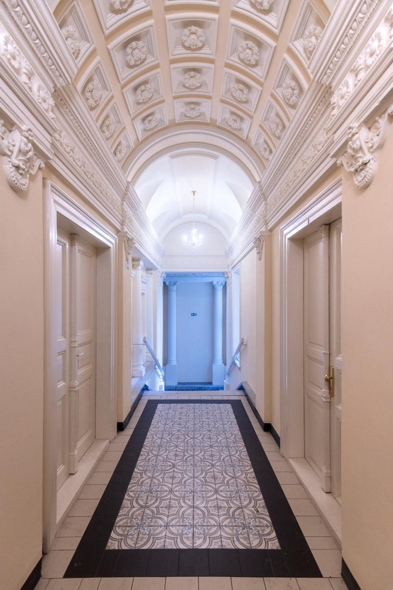 Apartment Stepanska Praag Buitenkant foto