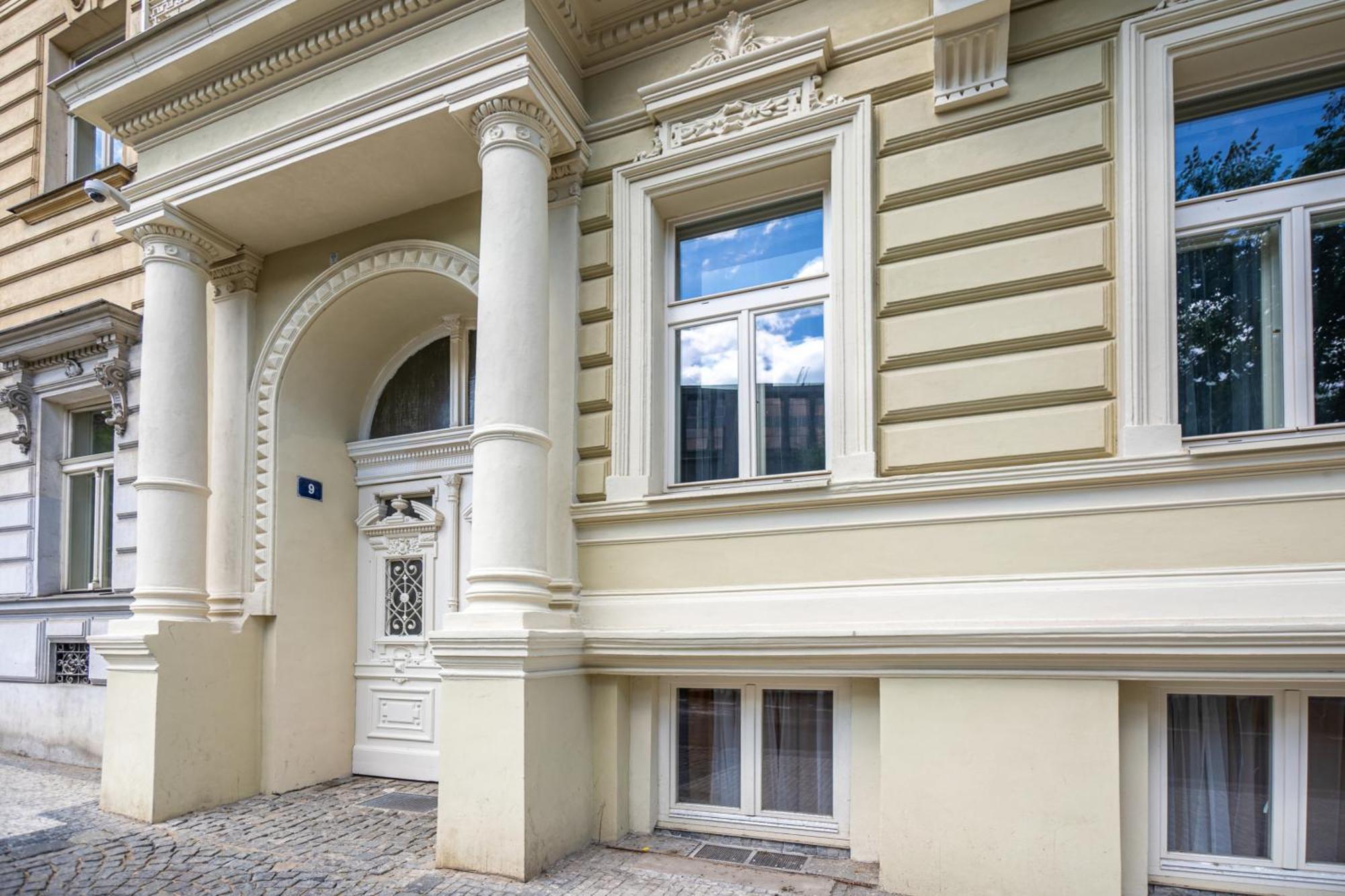 Apartment Stepanska Praag Buitenkant foto